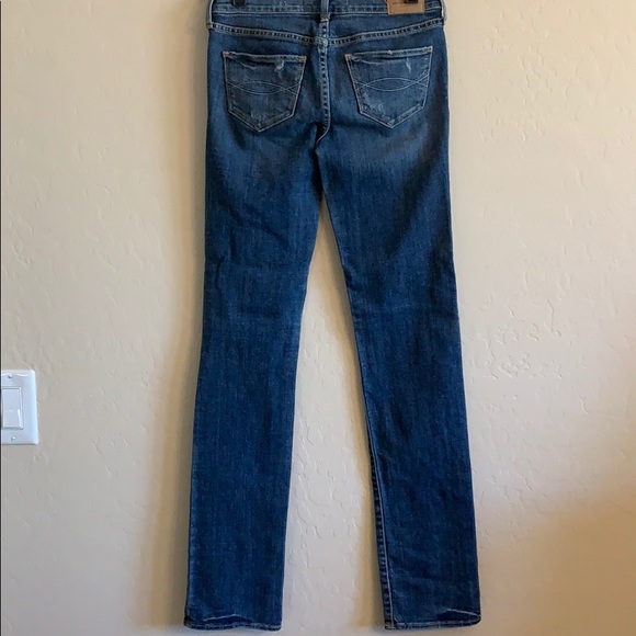 Abercrombie Destroyed Straight Leg Jeans - Picture 3 of 3